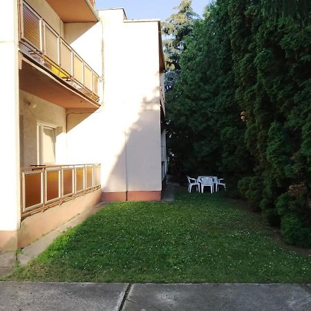 Ildiko Apartman Hajduszoboszlo Exterior photo