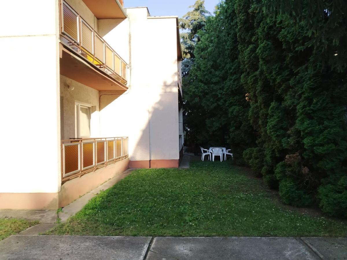 Ildiko Apartman Hajduszoboszlo Exterior photo